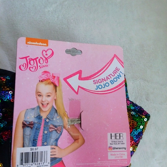 JoJo Siwa bow - Picture 2 of 6